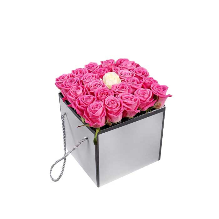  خرید و قیمت باکس گل دلنواز سفارش باکس گل دلنواز گل ایرانی خرید باکس گل رز صورتی باکس گل رز صورتی قیمت رز صورتی 